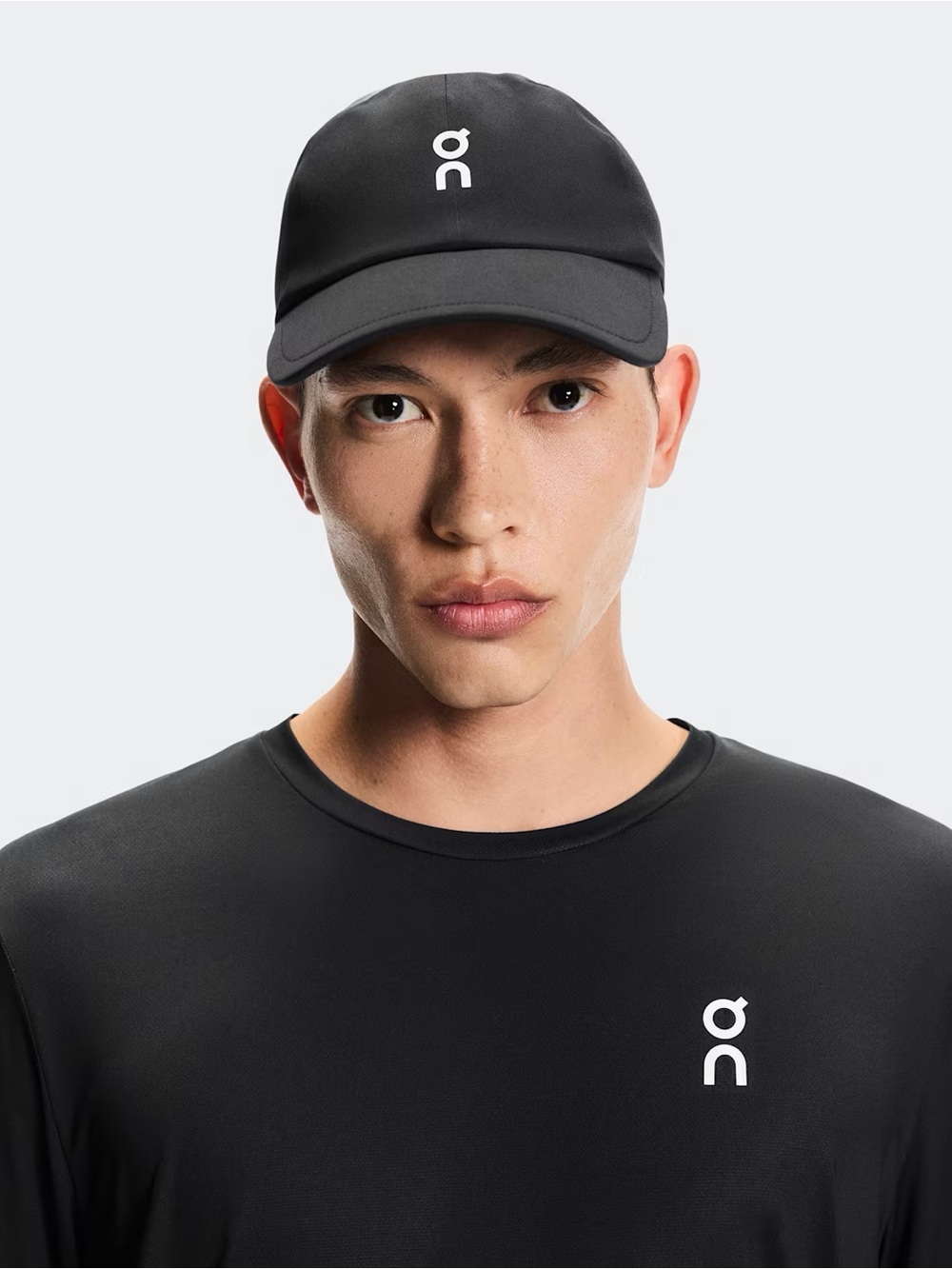 On Running Performance Black 5 Panel Hat